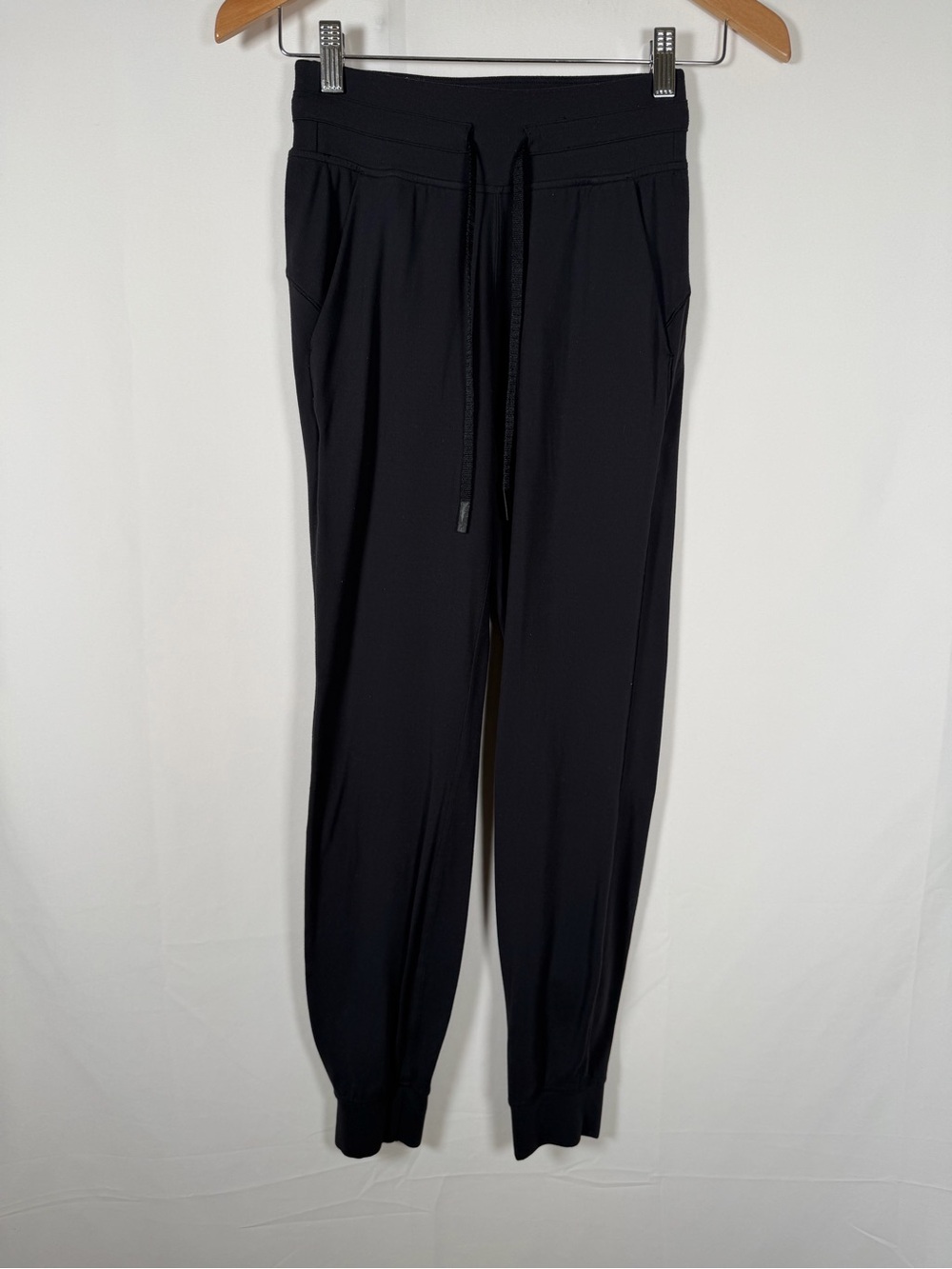 Lululemon Black Jogger‎ Track Pants